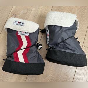 STONZ booties and liners size large